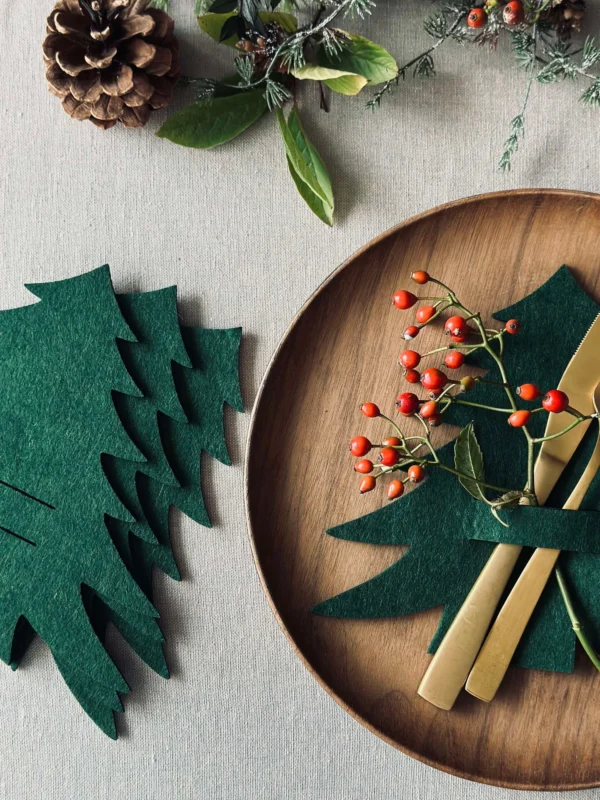 Weihnachtsbaum für Tischdekoration - Grün, 4 Stück