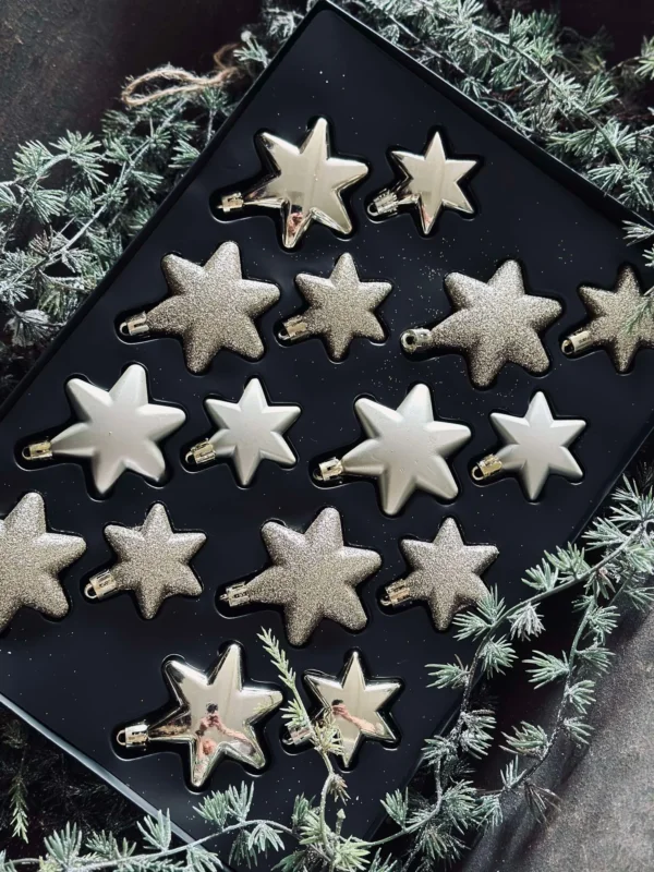 Weihnachtskugeln mit Sternen - Set mit 16 Stück