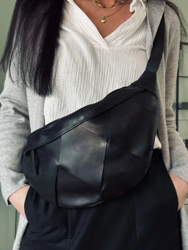 Exklusive handgeflochtene Bauchtasche - Schwarz