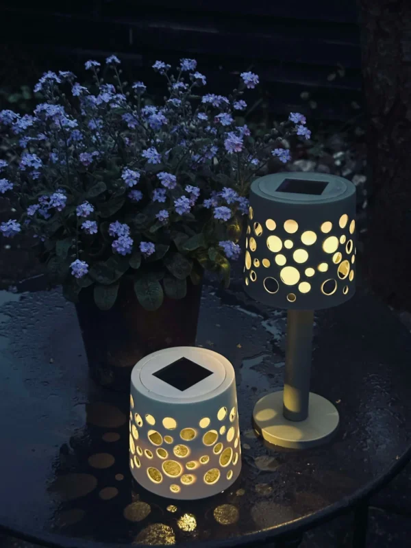 Tischlampe mit Solarzellen - Army
