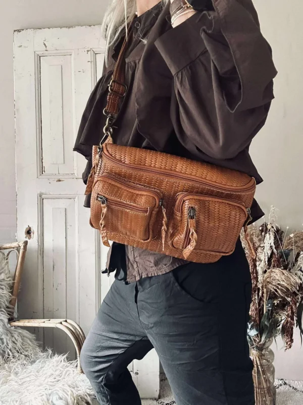 Gürteltasche Kaya - Cognac geflochten