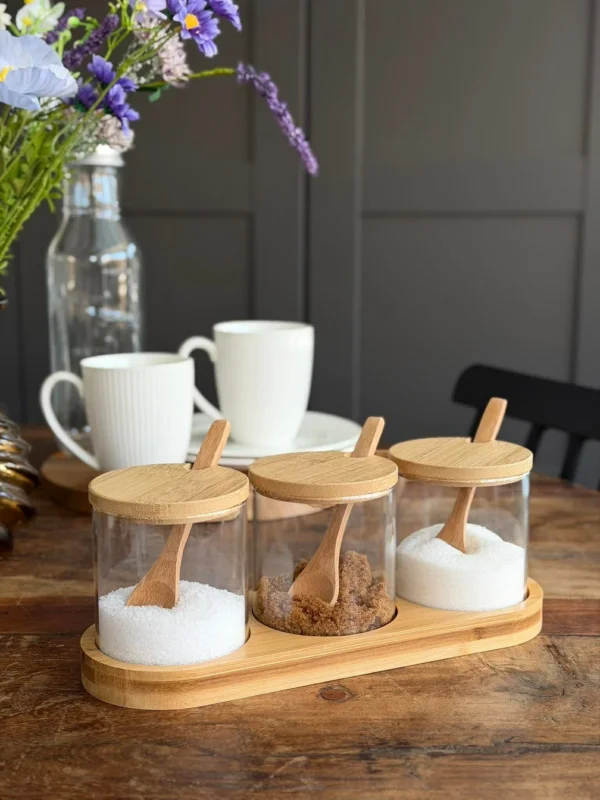 Tablett-Set mit Tablett, 3 Gläsern und Löffeln