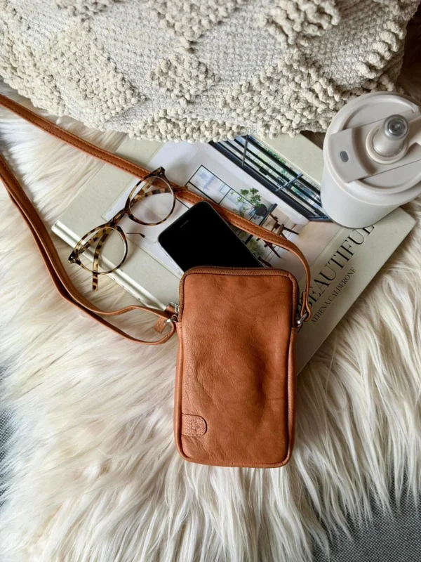 Handytasche Misse - Cognac / silber