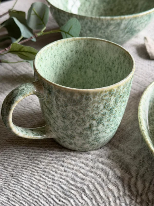 Becher aus Steinzeug – Nordic Moss