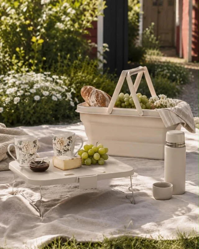 Faltbarer Picknickkorb mit Deckel beige