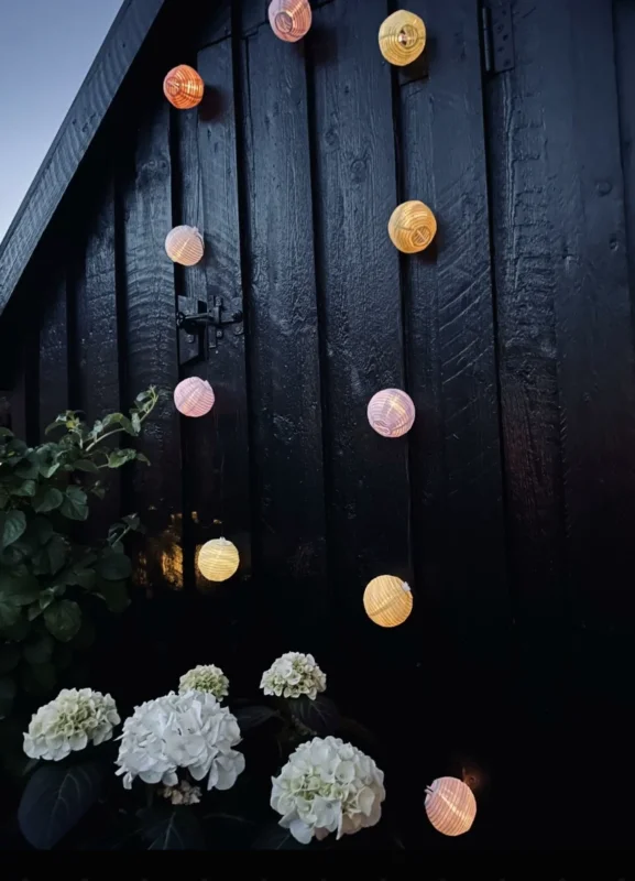 LED-Lichterkette mit Solarmodul - PASTEL Mix 1
